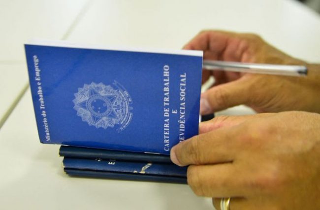 Governo-divulga-aumento-de-emprego-precário-como-se-fosse-notícia-boa